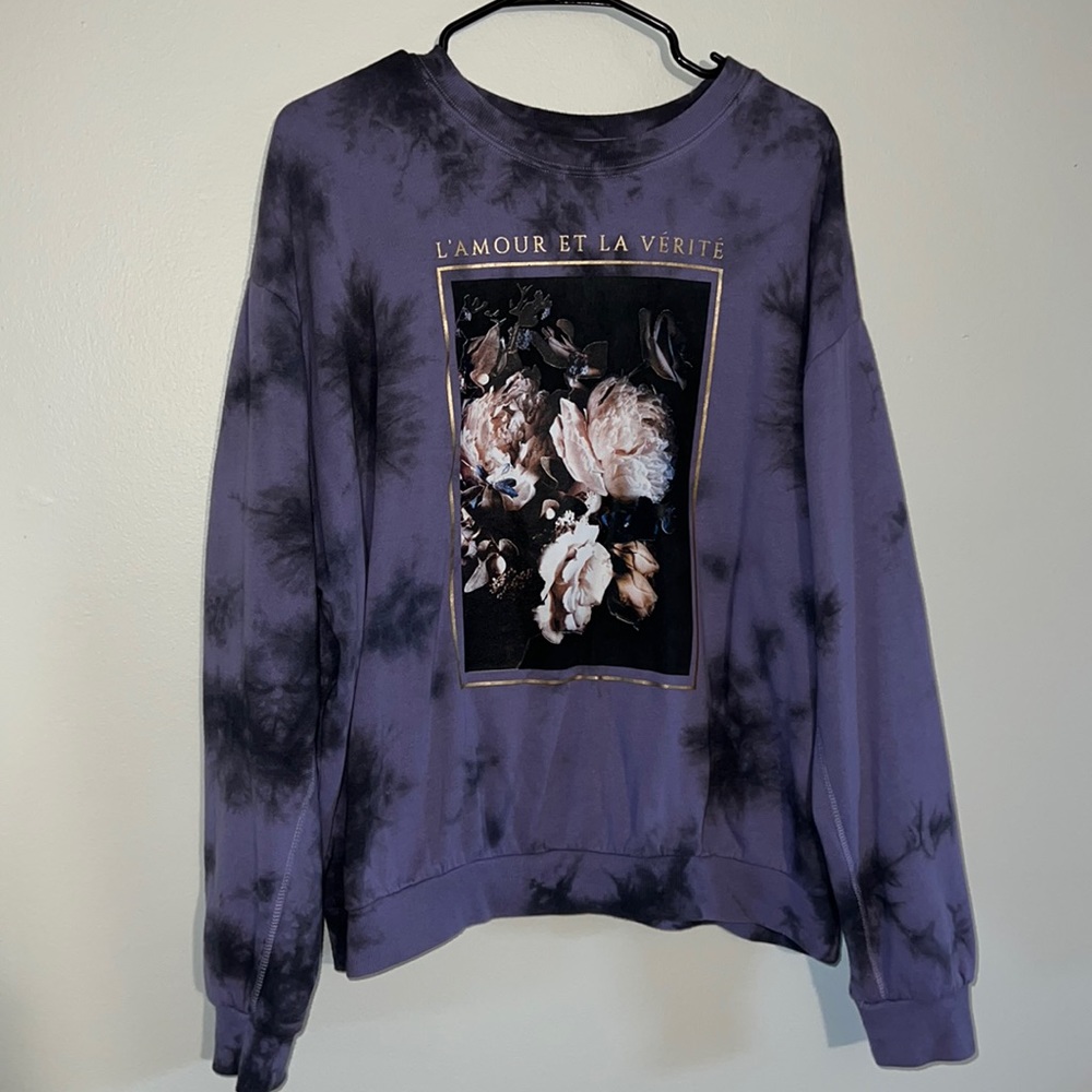 Graphic Tie-dye Pullover